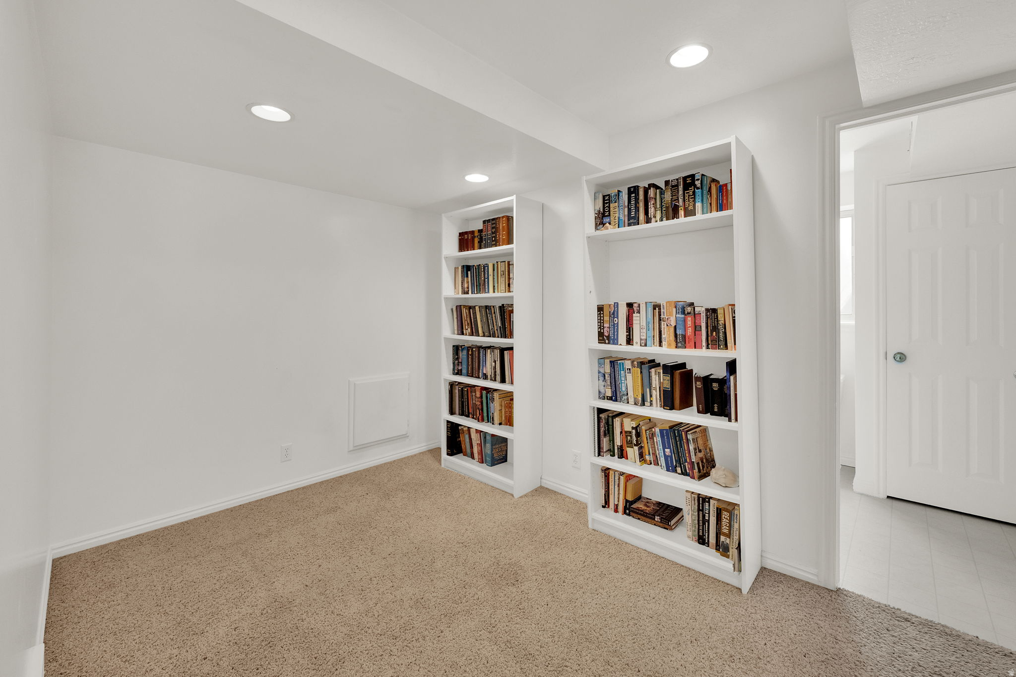 ROLLING OAKS - Residential