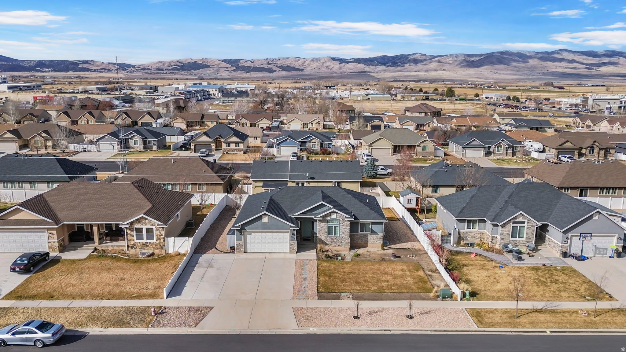 HUNTERS MEADOW SUBD - Residential