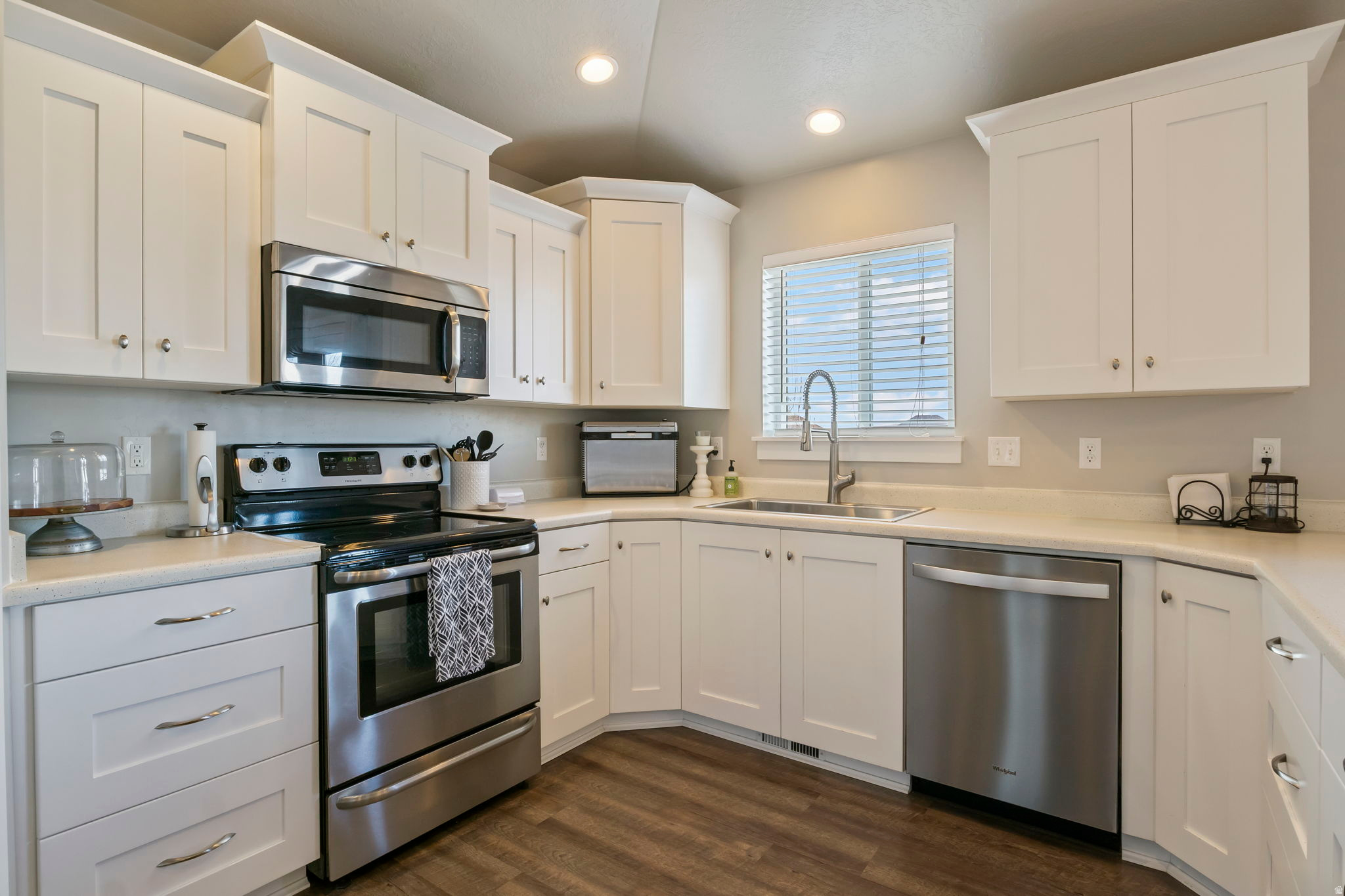 HUNTERS MEADOW SUBD - Residential