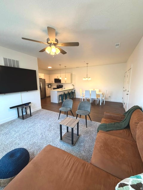 Photo of 912 N HEMSWORTH WAY #201, Saratoga Springs, UT 84045 (MLS # 2179897)