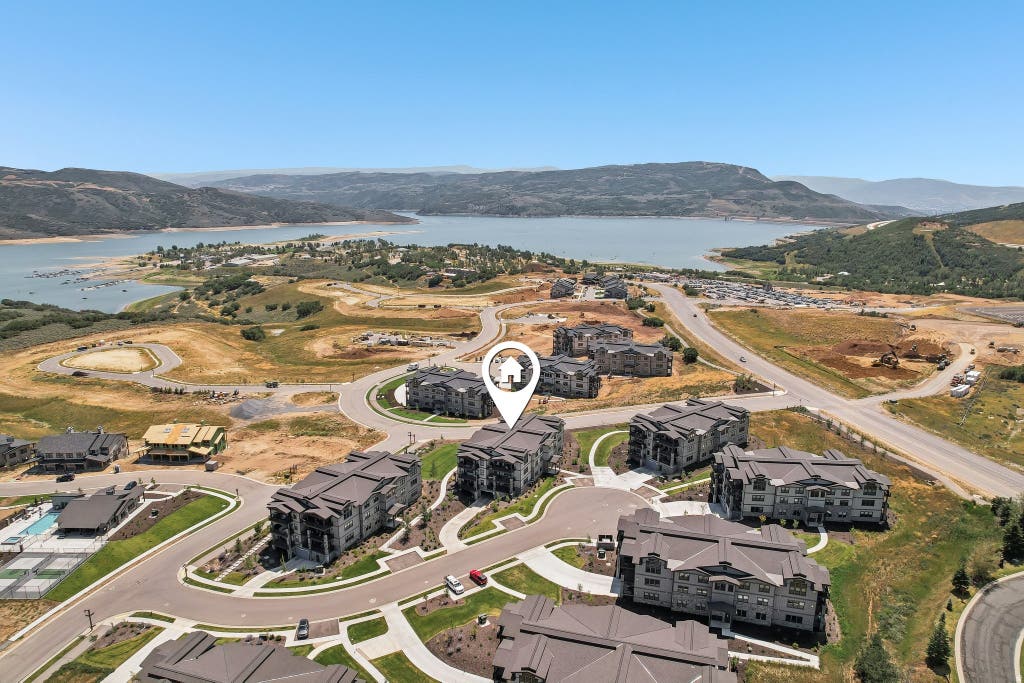 Photo of 1145 W HELLING CIR #302, Heber City, UT 84032 (MLS # 2175794)