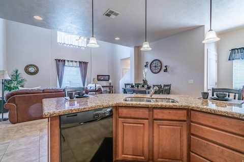 Tiny photo for 381 N WINDSOR DR, Washington, UT 84780 (MLS # 2137033)