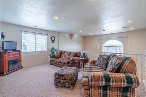 Tiny photo for 381 N WINDSOR DR, Washington, UT 84780 (MLS # 2137033)