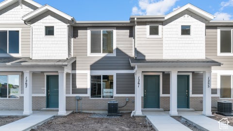 Townhouse For Sale - 243 E 1235 #212<br/> Harrisville, UT 84404