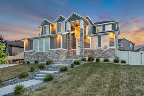 Photo of 2479 S HONEYSUCKLE DR, Saratoga Springs, UT 84045 (MLS # 2155658)