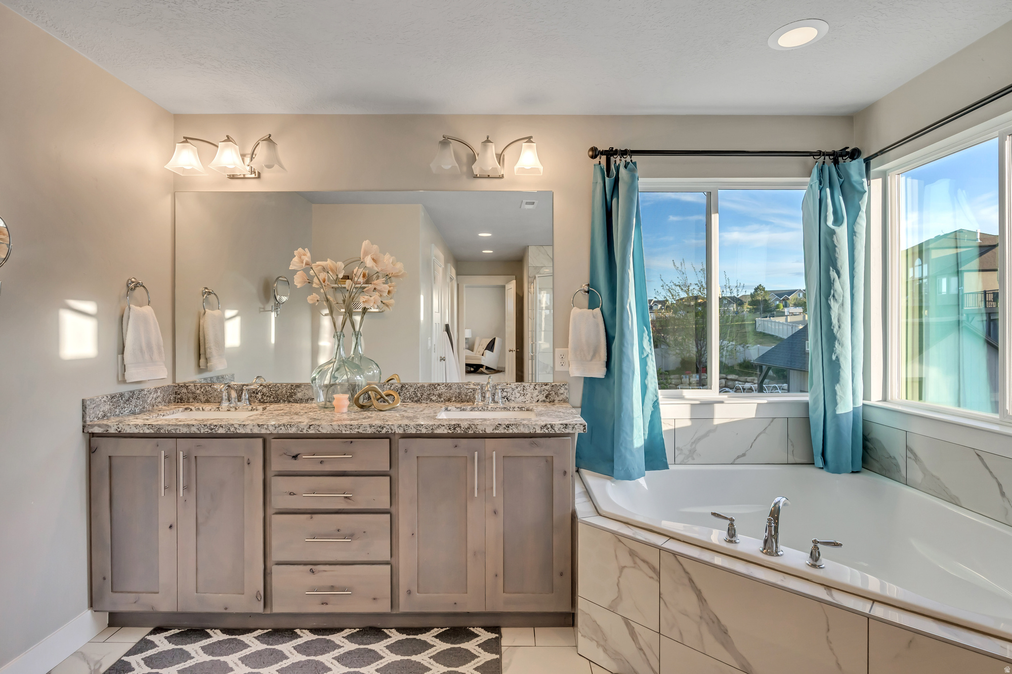 SUMMERHILL - Residential