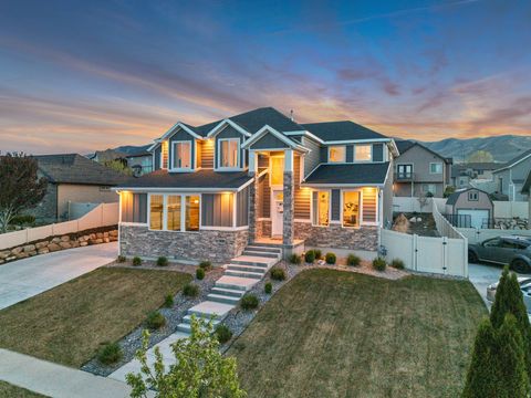 Photo of 2479 S HONEYSUCKLE DR, Saratoga Springs, UT 84045 (MLS # 2155658)