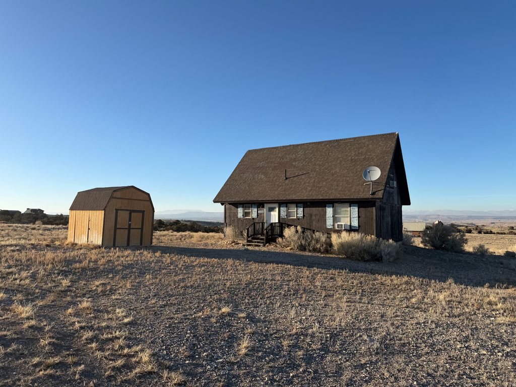 Photo of 11132 S CR 29, Duchesne, UT 84021 (MLS # 2136198)