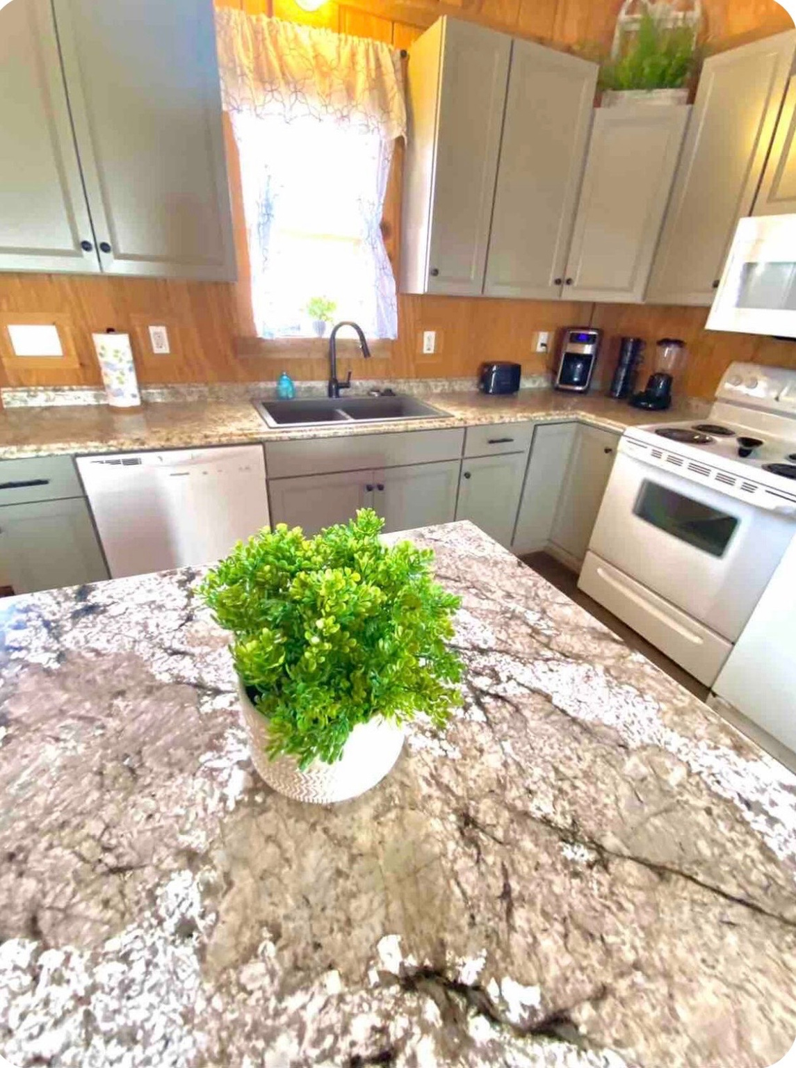 UTAH MINI RANCHES - Residential