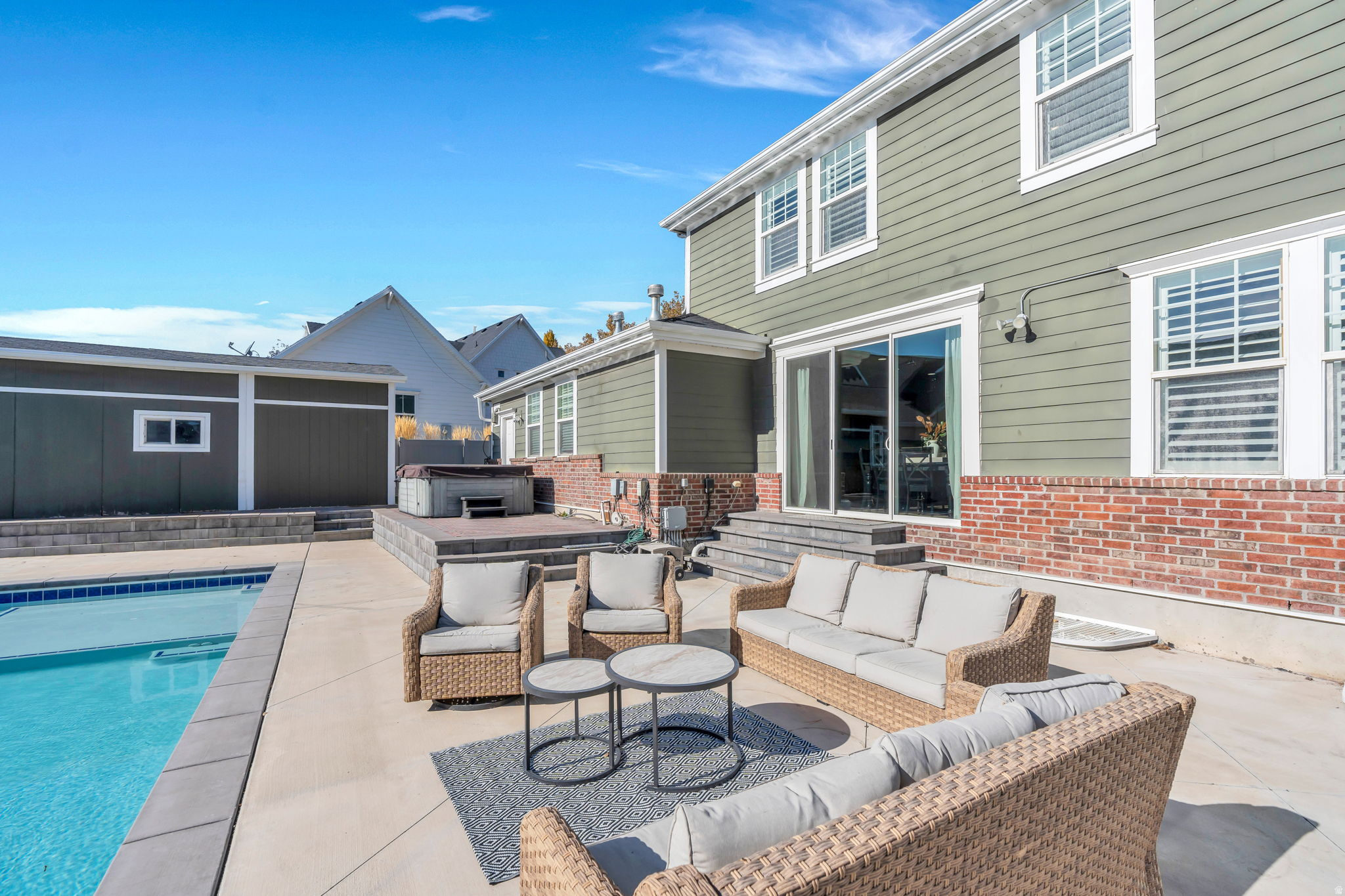 KENNECOTT - Residential