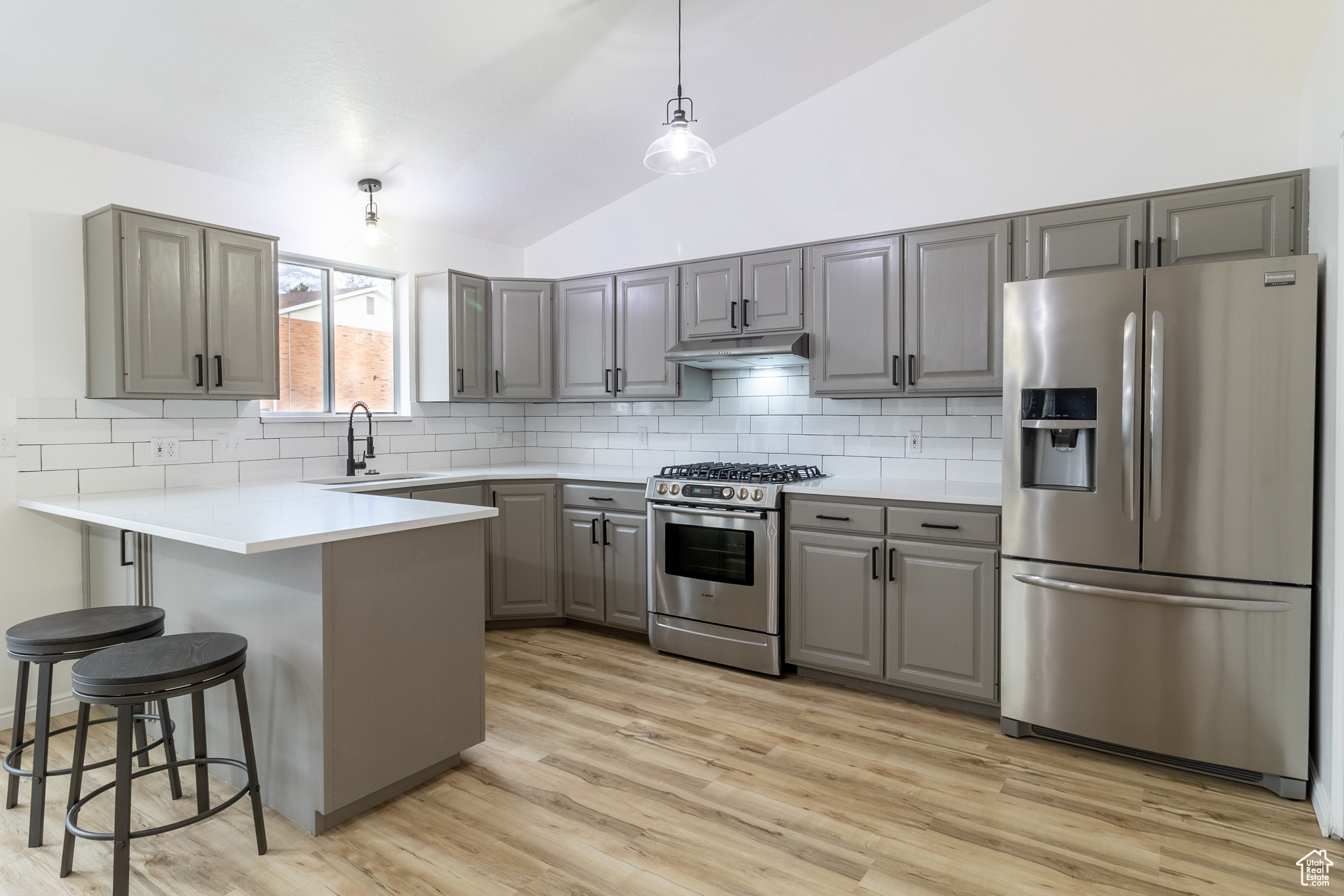 1742 Hayes Dr, Layton, Utah image 2