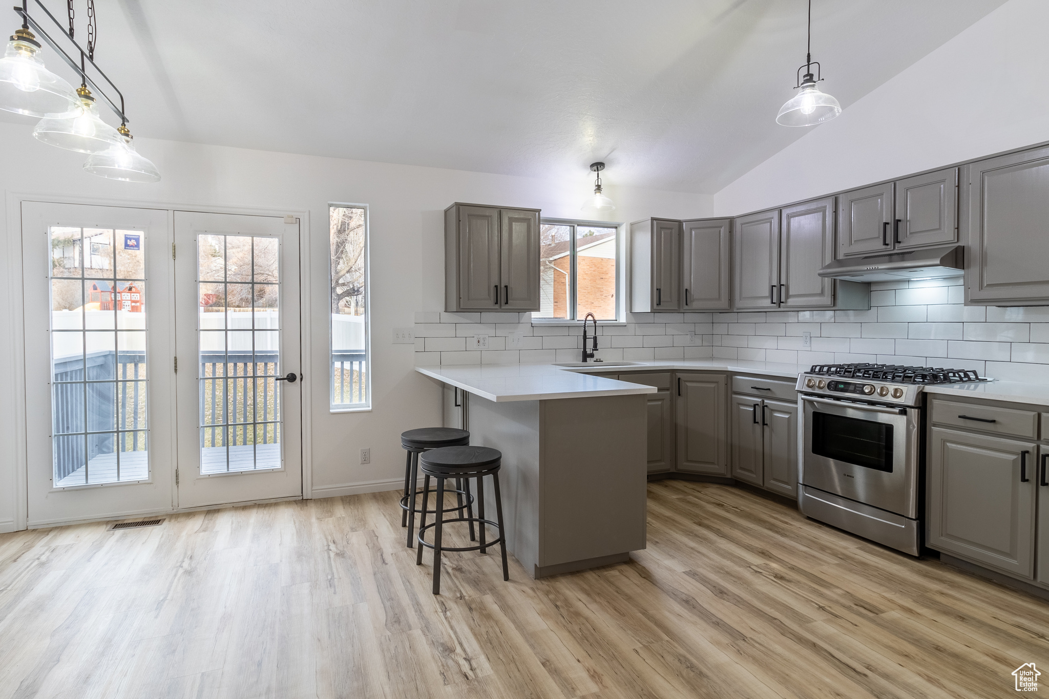 1742 Hayes Dr, Layton, Utah image 3