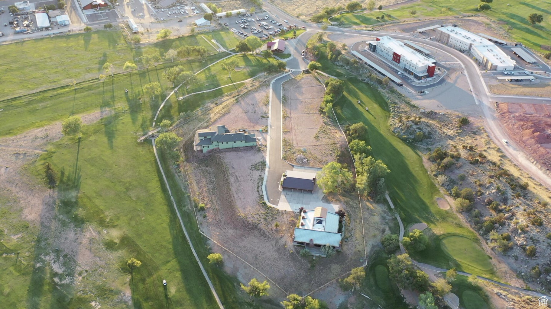 CEDAR RIDGE - Land