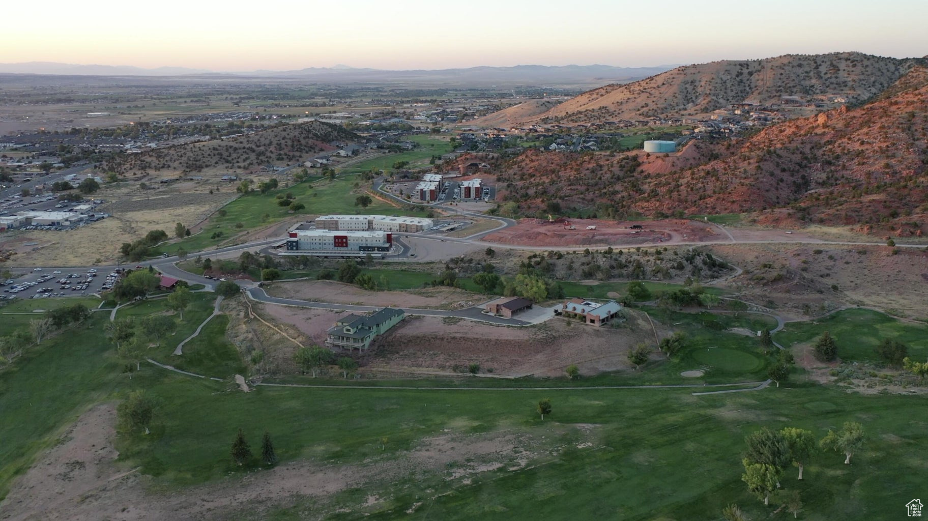 CEDAR RIDGE - Land
