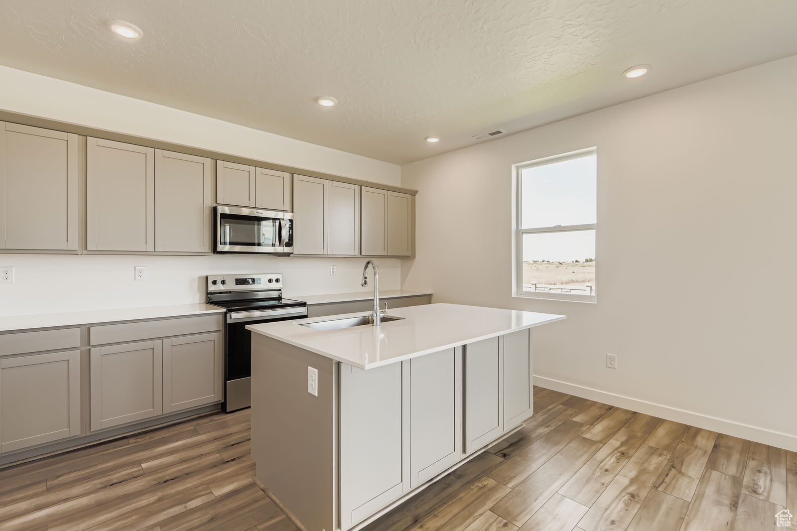 SUMMER SPRINGS - Residential