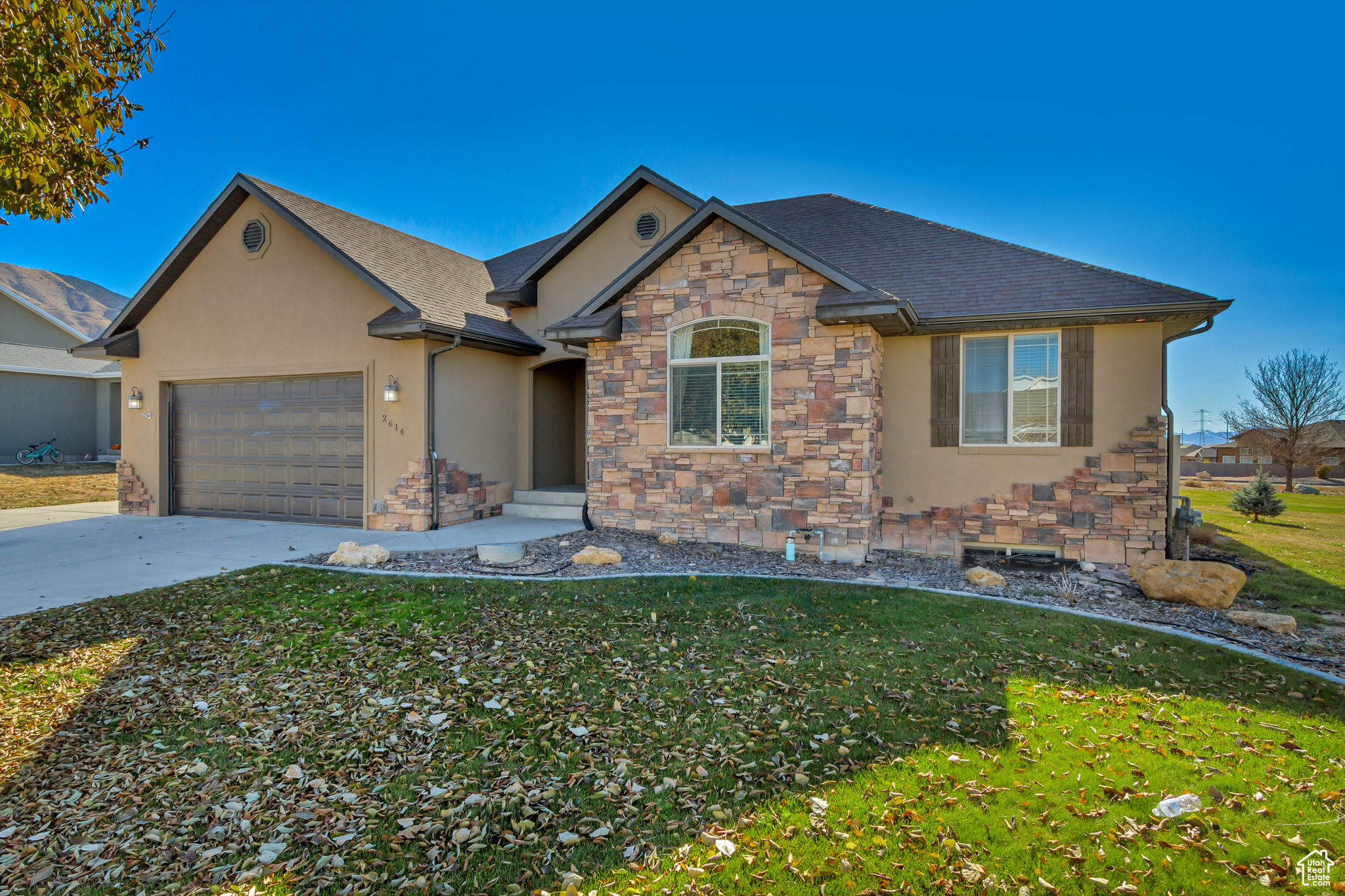 2614 E Carriage Hill Dr, Eagle Mountain, Utah image 1