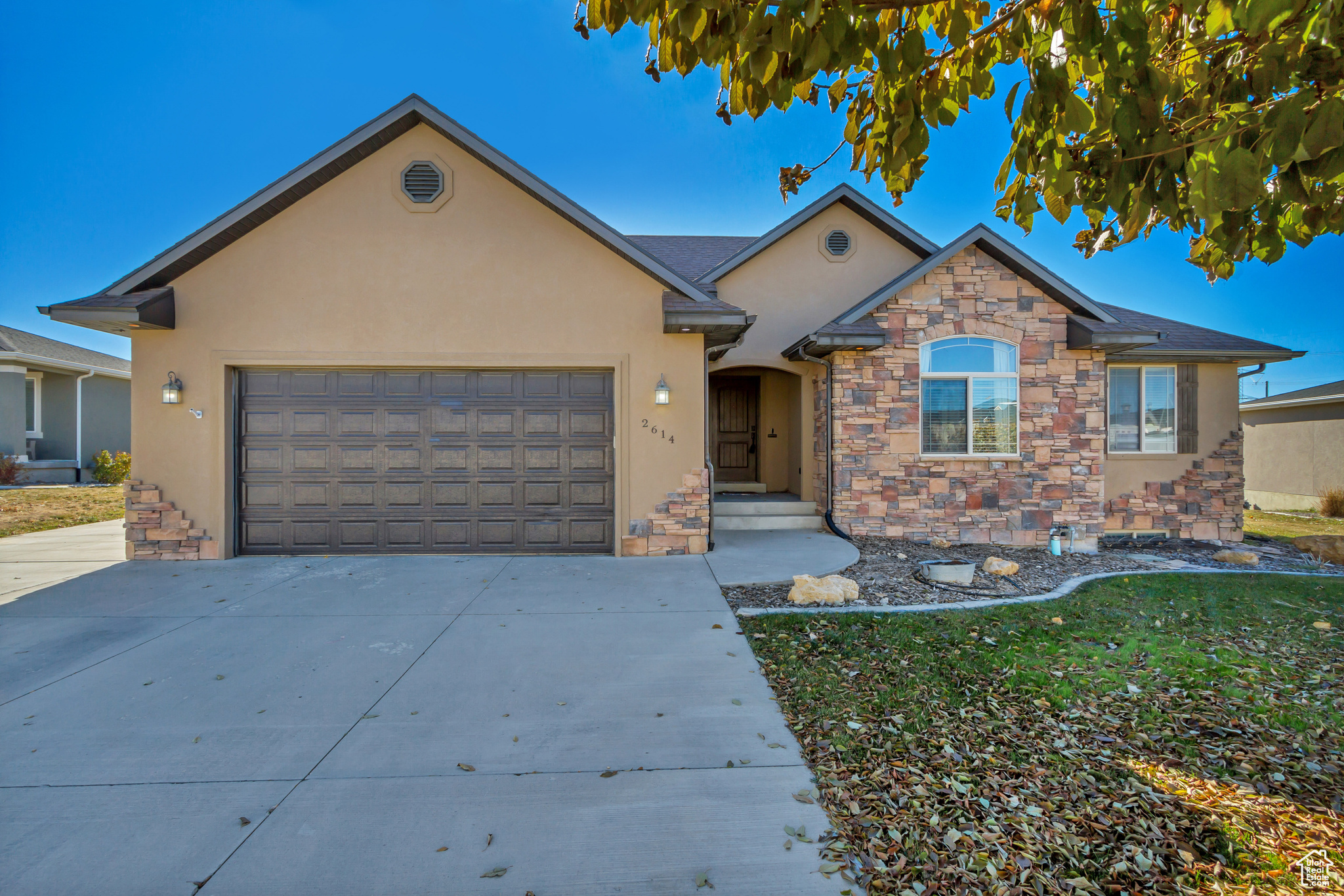 2614 E Carriage Hill Dr, Eagle Mountain, Utah image 3