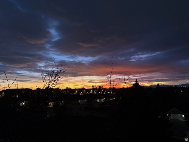 DAYBREAK - Residential