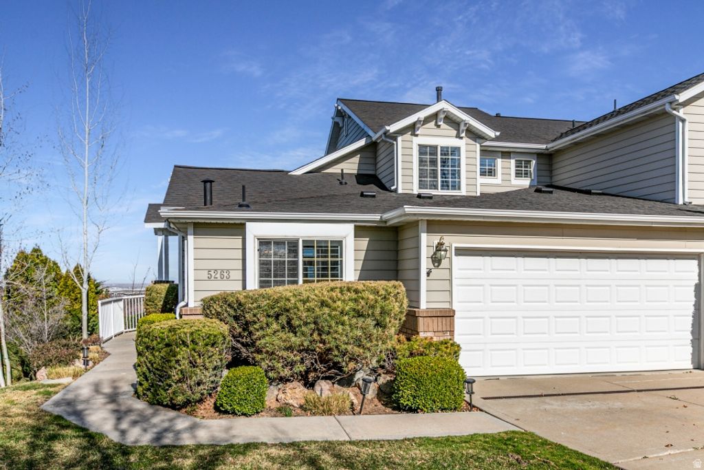 Photo of 5263 DAYBREAK DR, South Ogden, UT 84403 (MLS # 2145633)