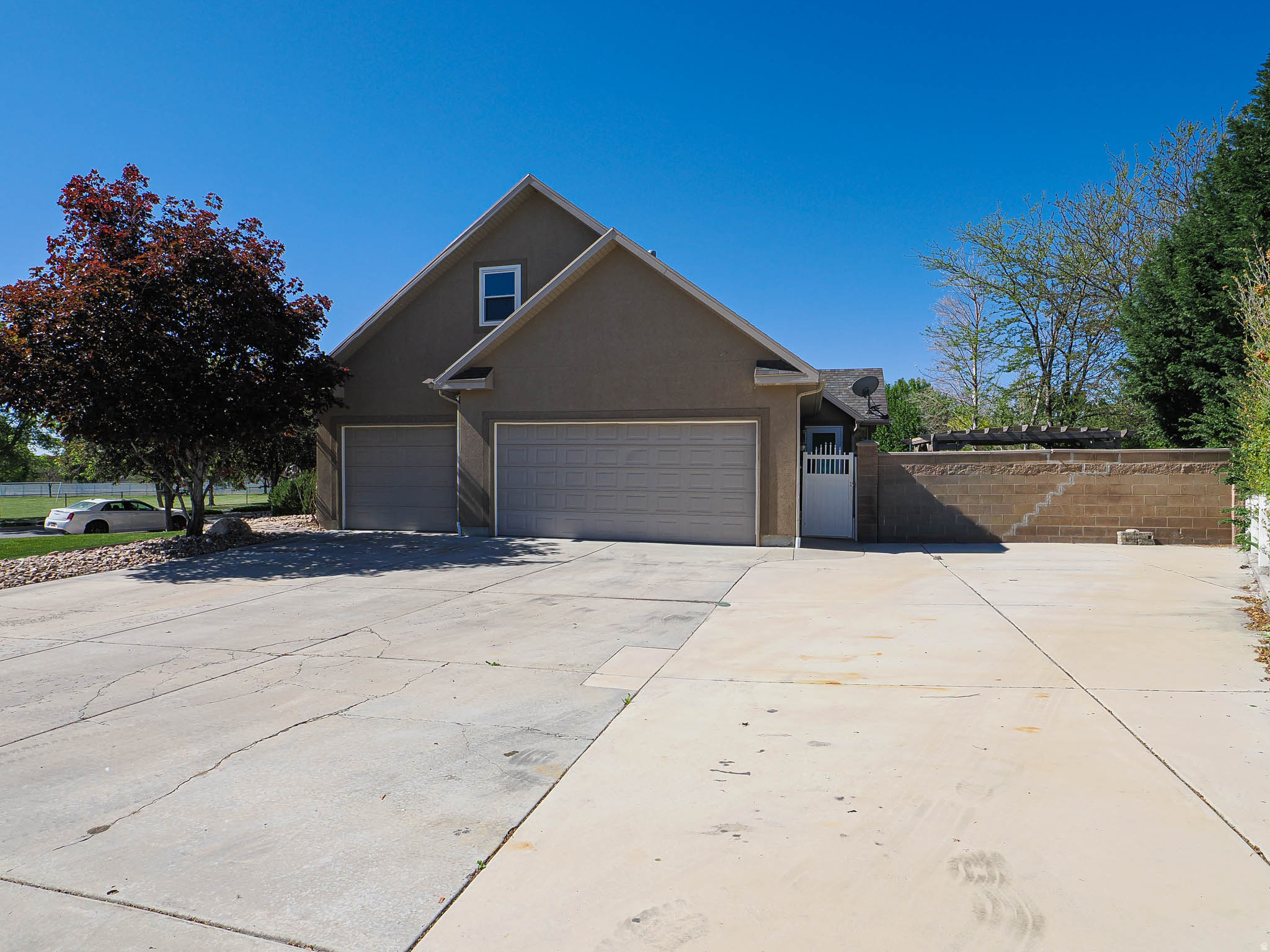 ISLAND PARK - Residential