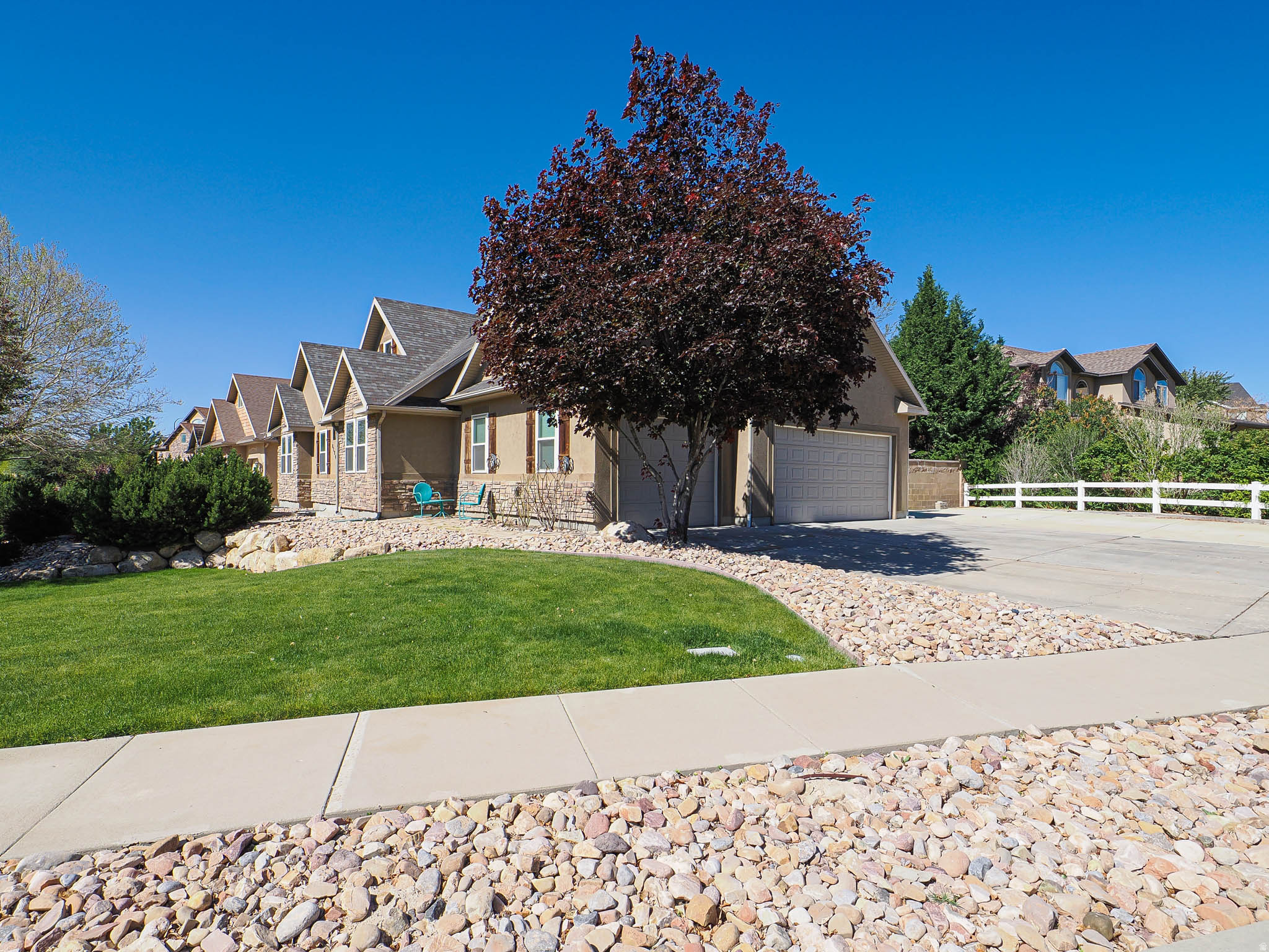 ISLAND PARK - Residential