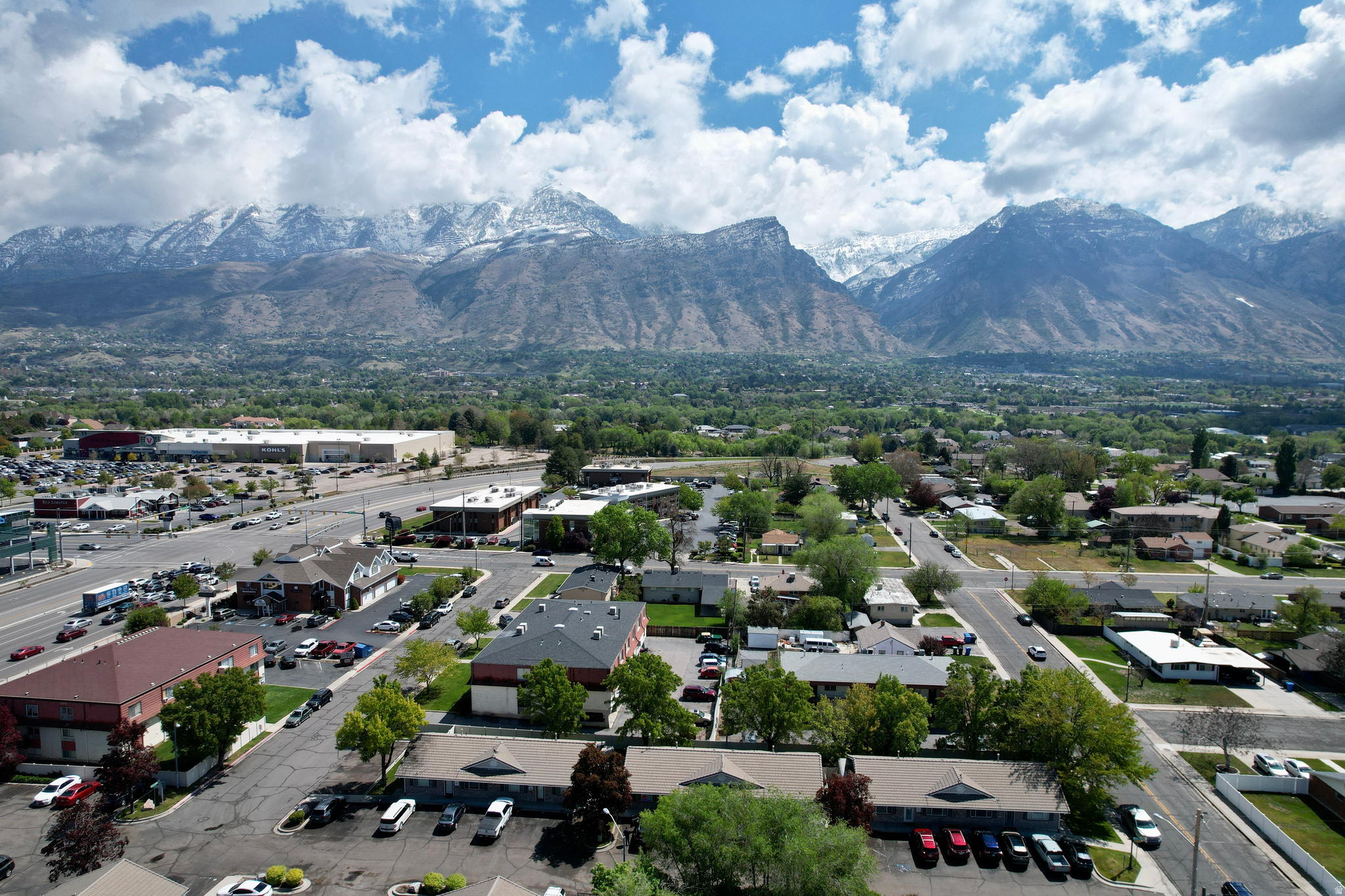 UNIVERSITY OFFICE PARK PUD - Commercial Lease