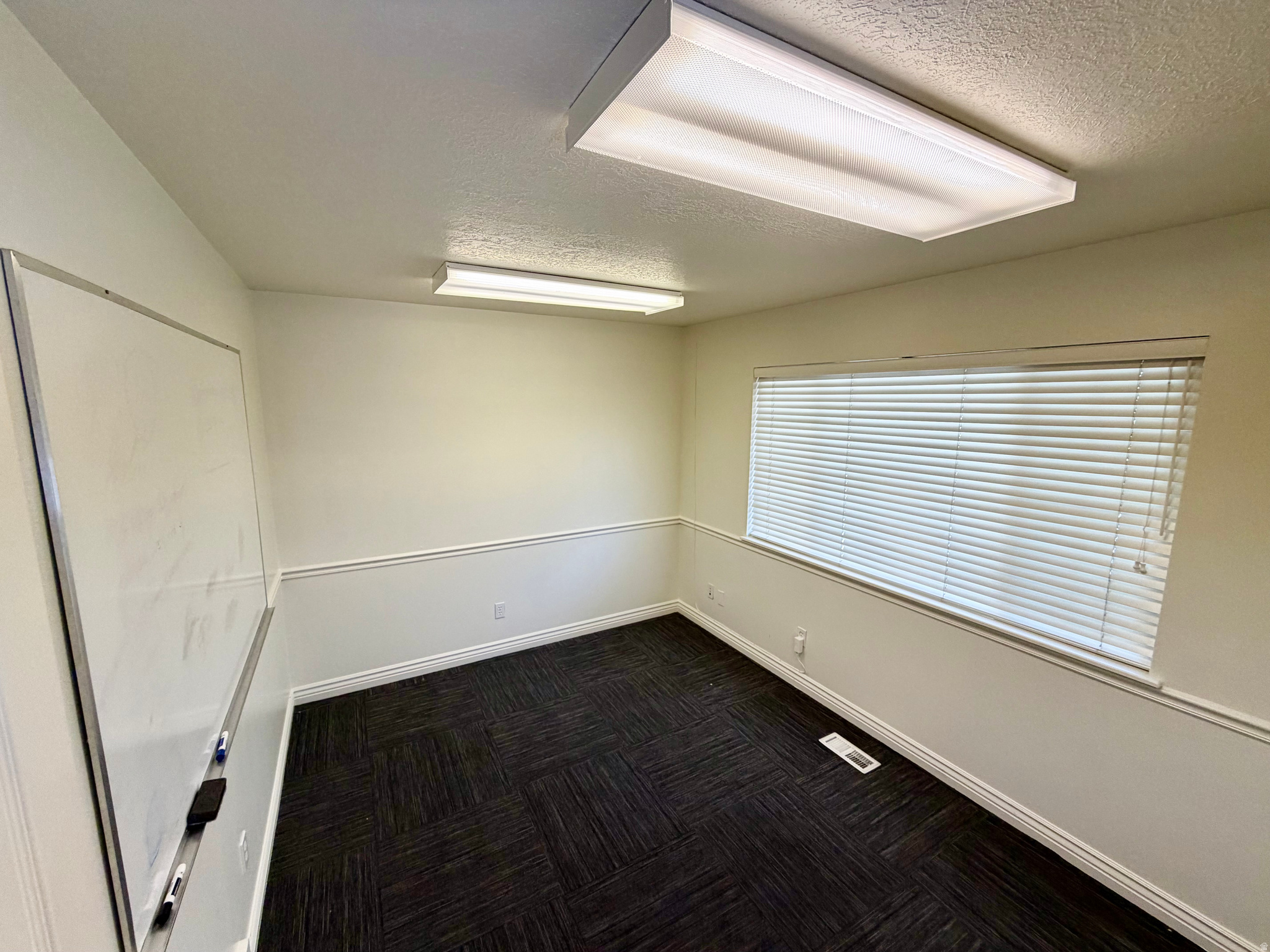 UNIVERSITY OFFICE PARK PUD - Commercial Lease