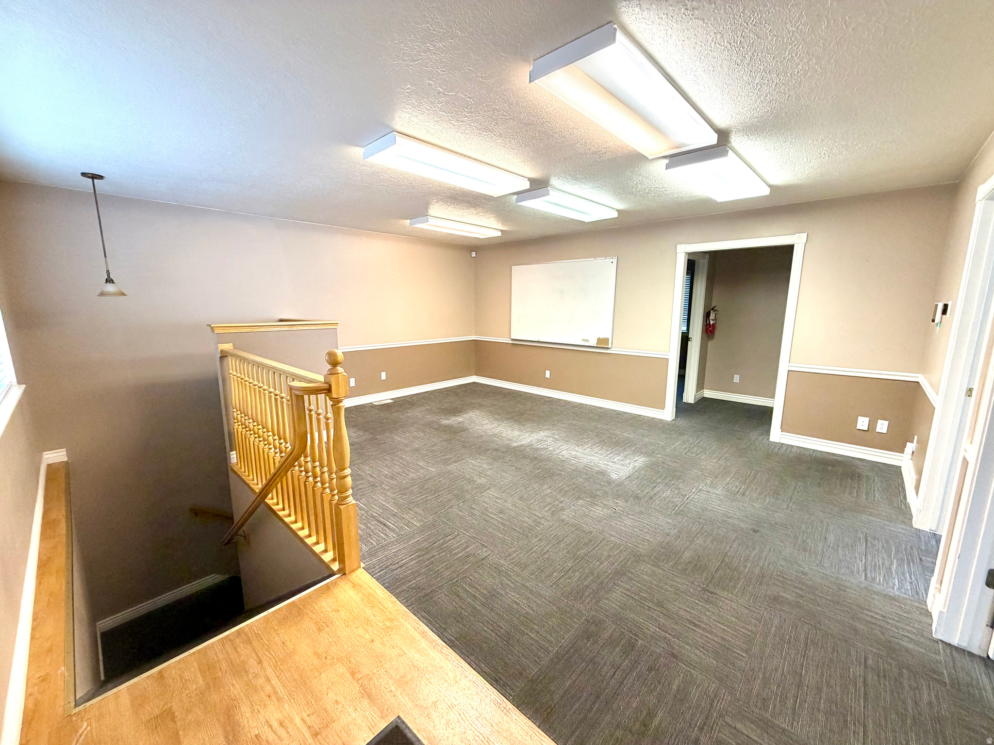 UNIVERSITY OFFICE PARK PUD - Commercial Lease