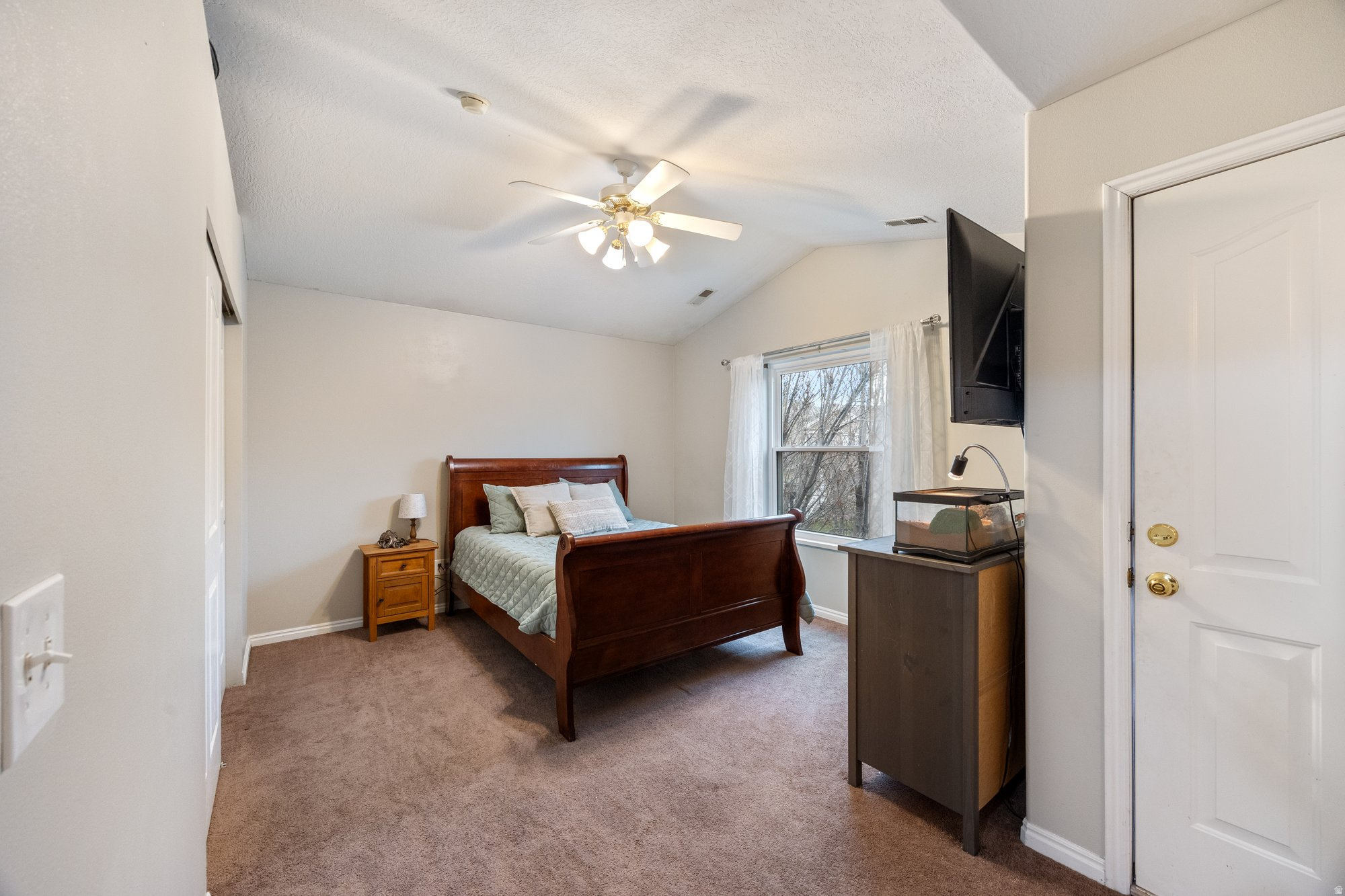 THREE CROSSINGS - Residential