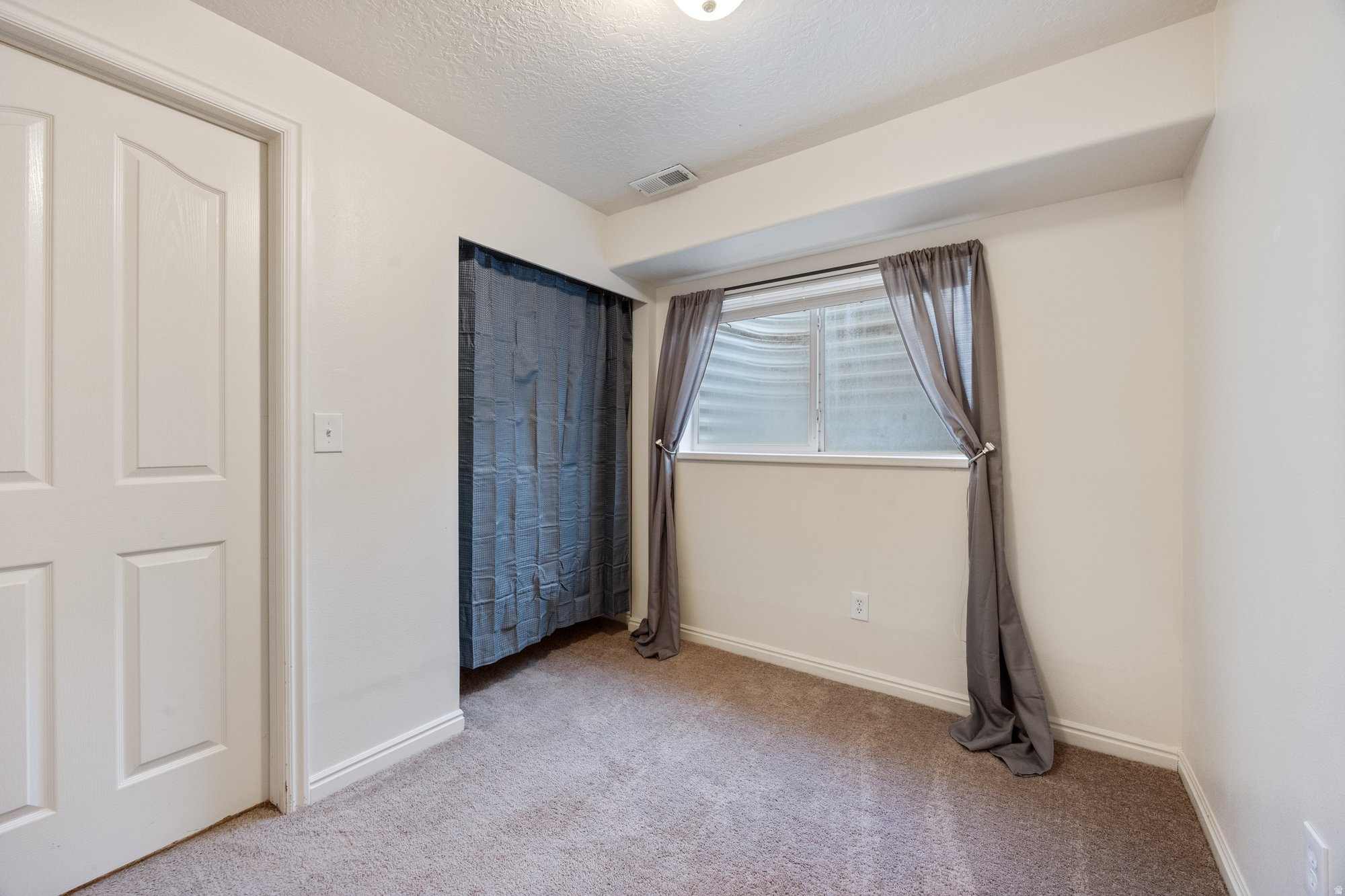 THREE CROSSINGS - Residential