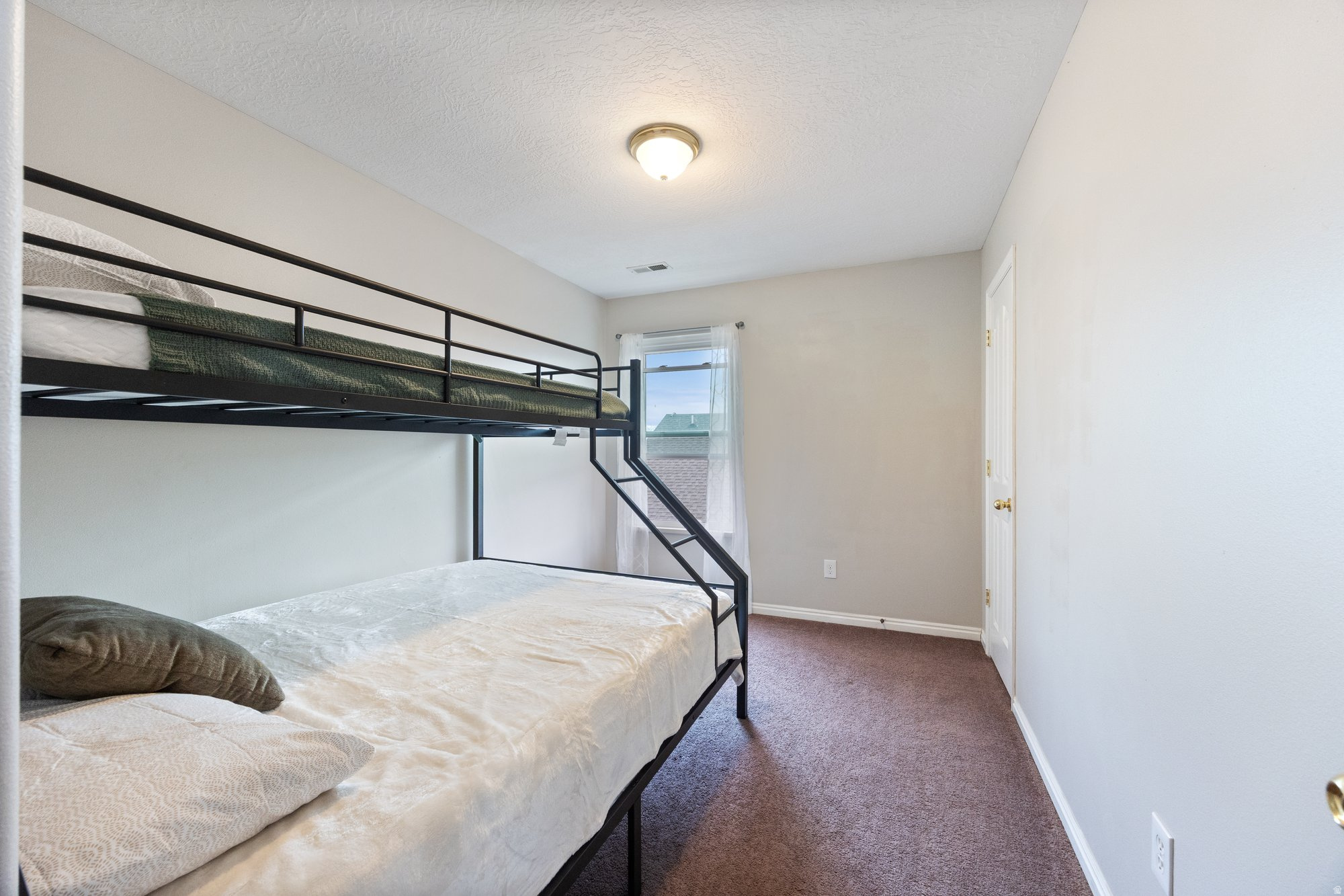 THREE CROSSINGS - Residential