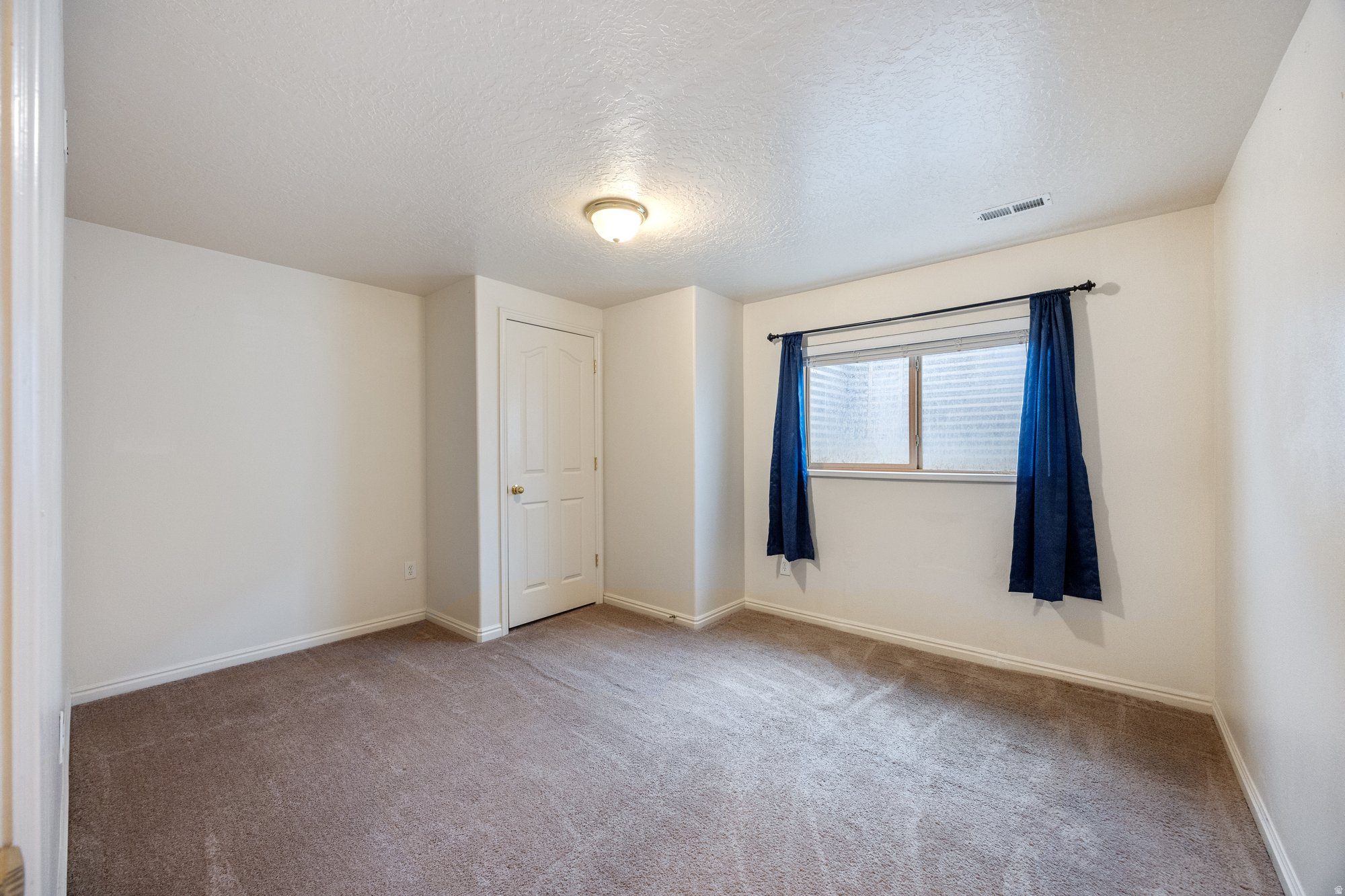 THREE CROSSINGS - Residential