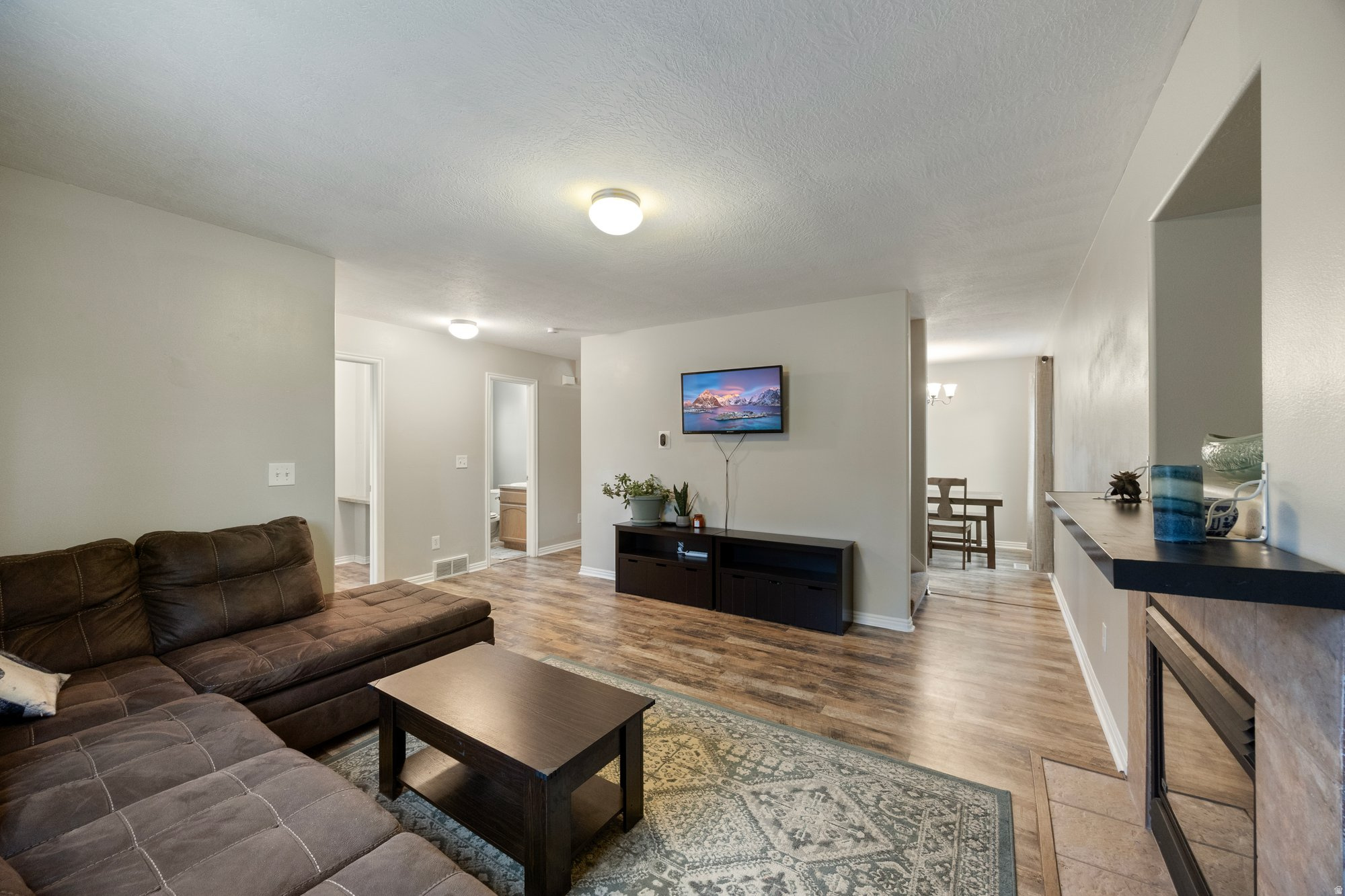 THREE CROSSINGS - Residential