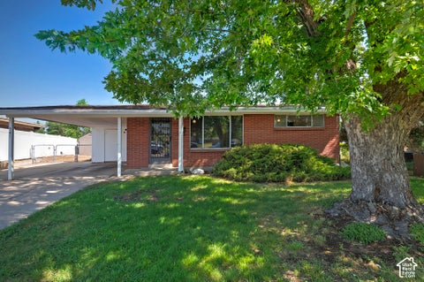 Photo of 542 W 5225 S, Washington Terrace, UT 84405 (MLS # 2175752)