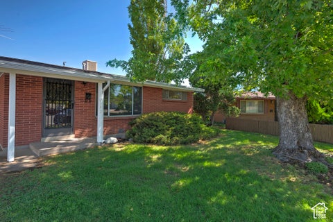 Tiny photo for 542 W 5225 S, Washington Terrace, UT 84405 (MLS # 2175752)