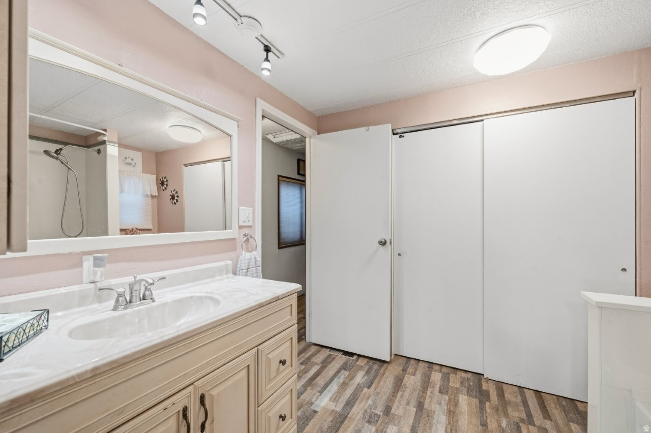 MONTE VISTA - Residential