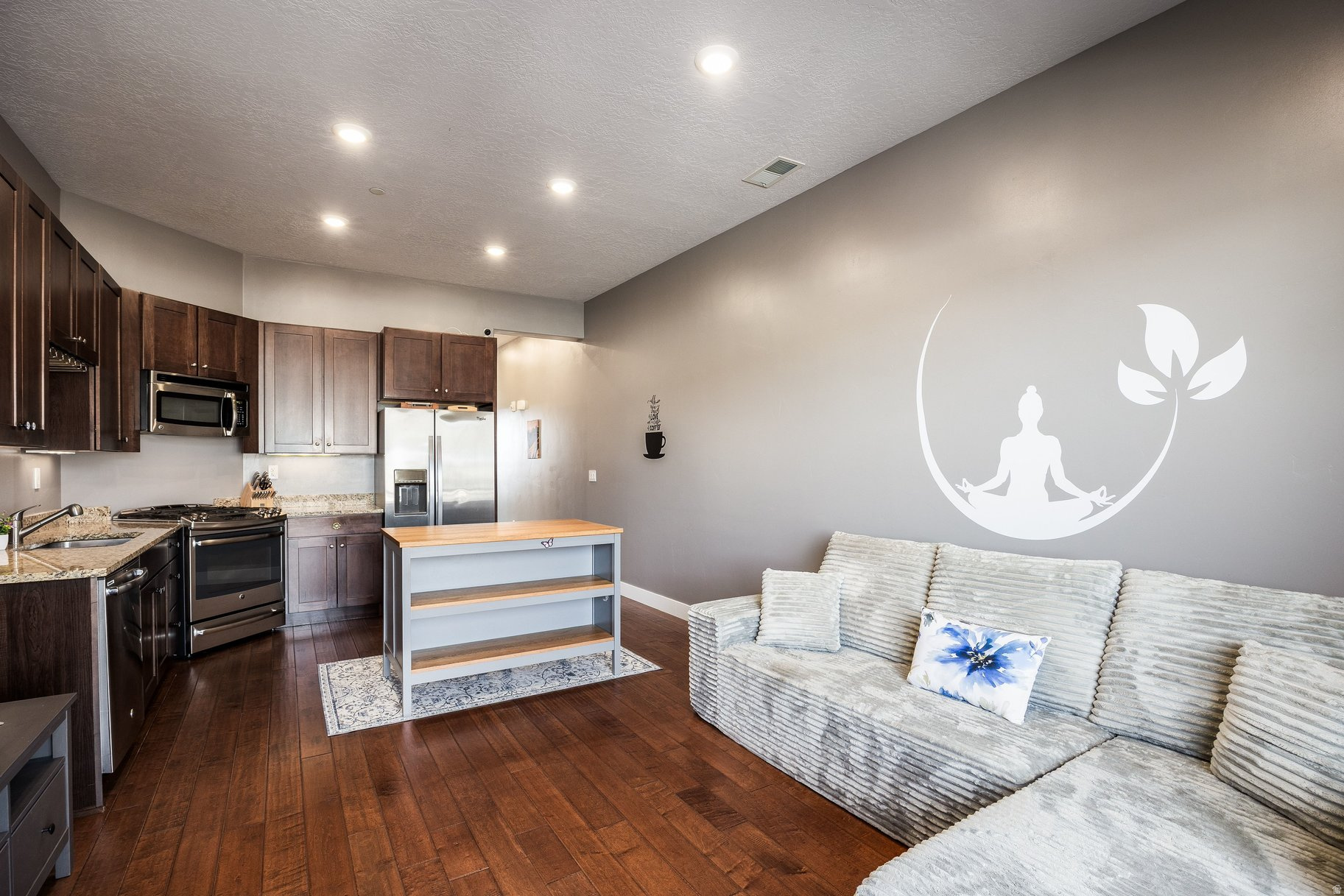 NEWPARK TERRACE - Residential