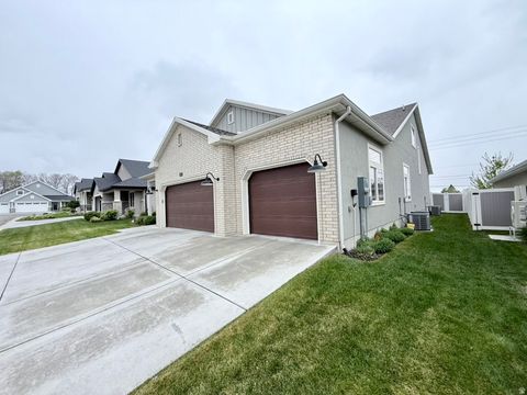 Tiny photo for 1449 N COBBLEWOOD CT E, Kaysville, UT 84037 (MLS # 2154967)