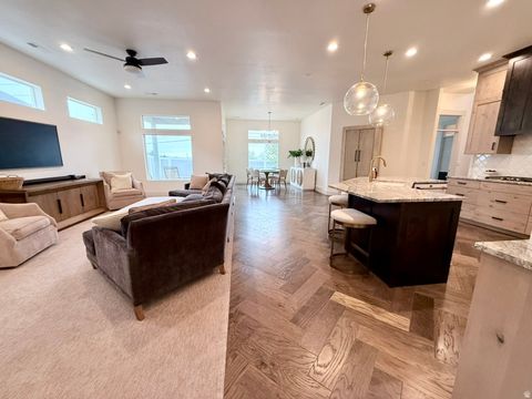 Tiny photo for 1449 N COBBLEWOOD CT E, Kaysville, UT 84037 (MLS # 2154967)