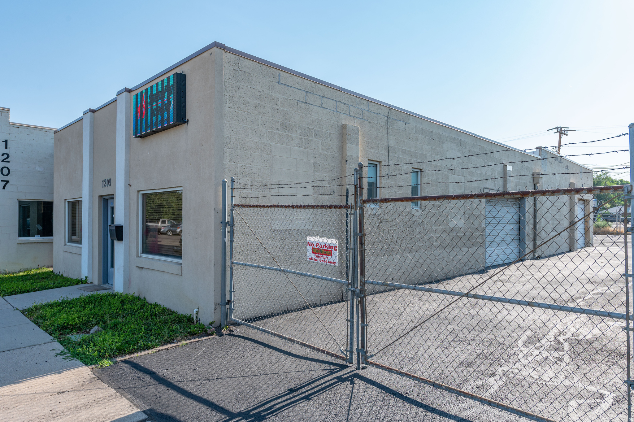 COLUMBIA SUB - Commercial Lease