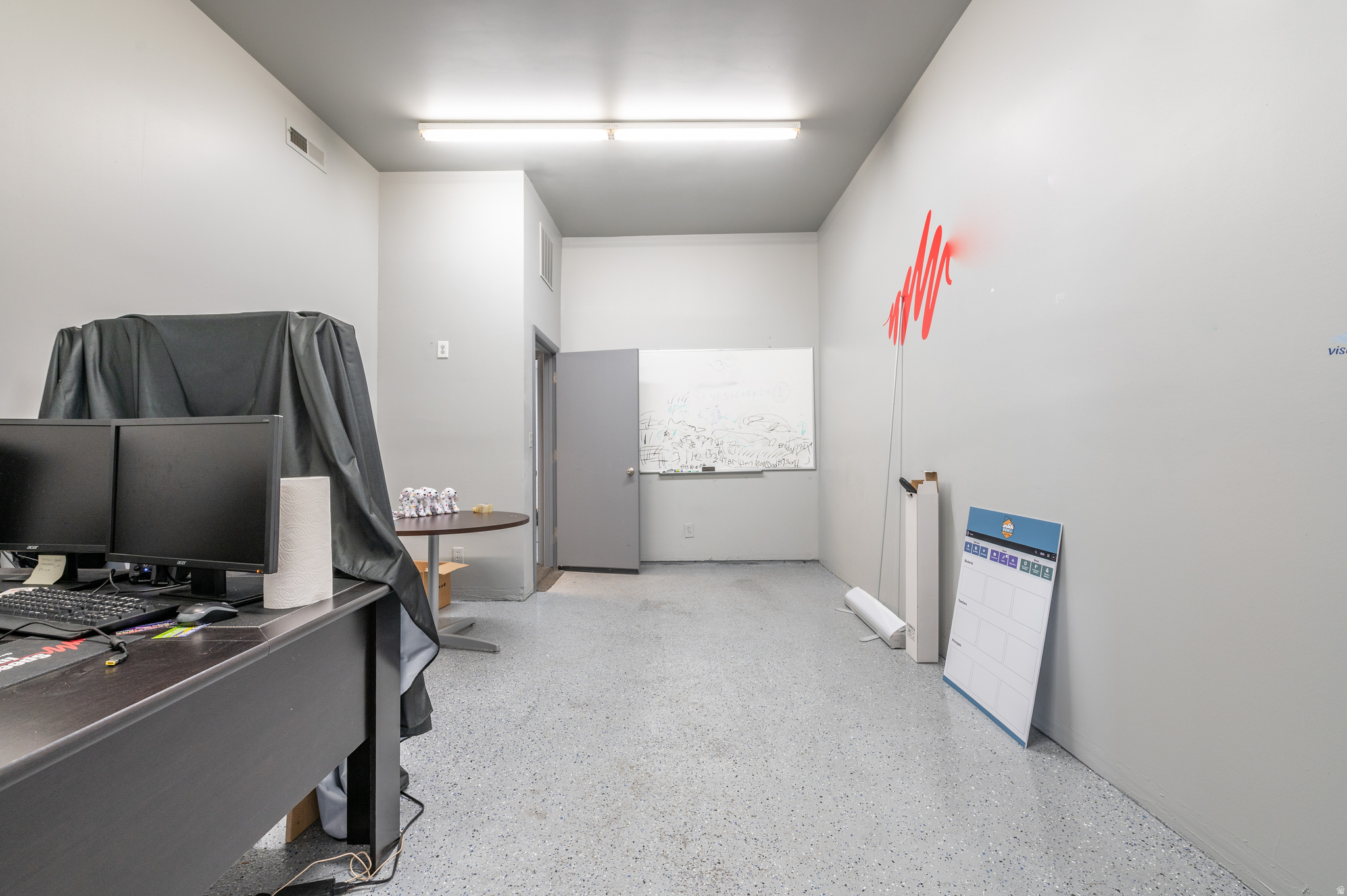 COLUMBIA SUB - Commercial Lease