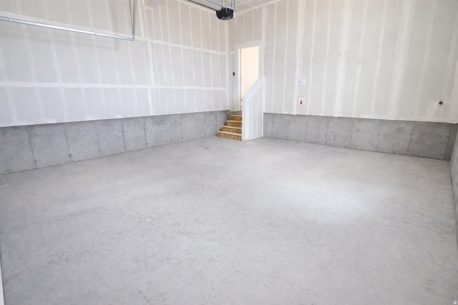 BEACON POINTE - Residential