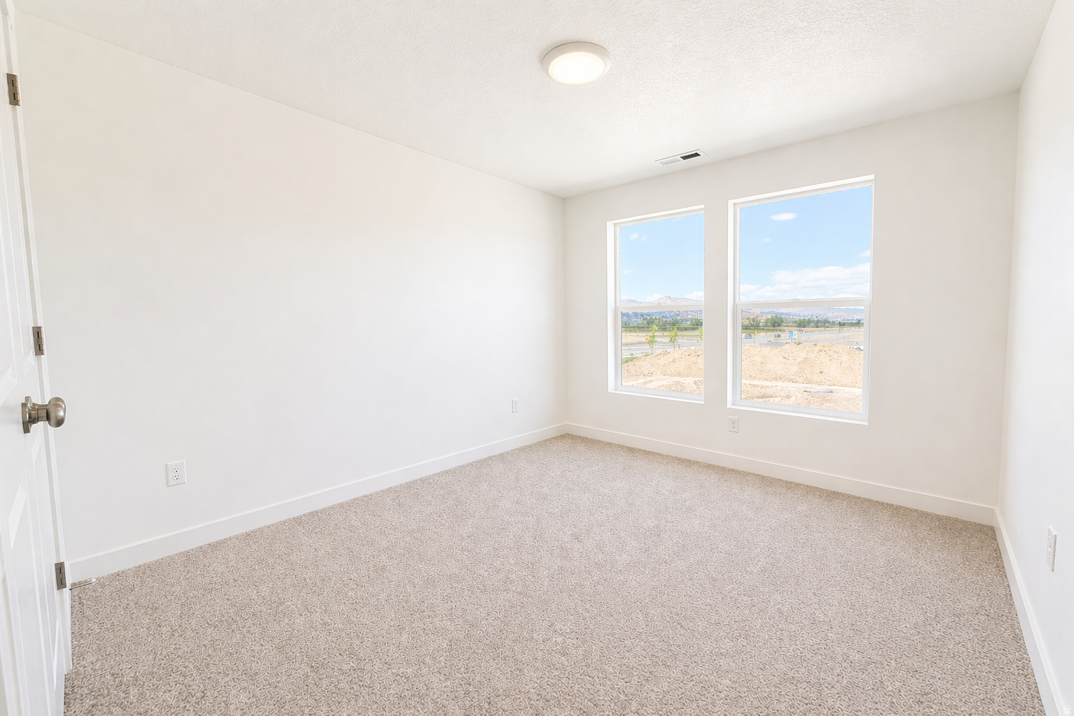 BEACON POINTE - Residential