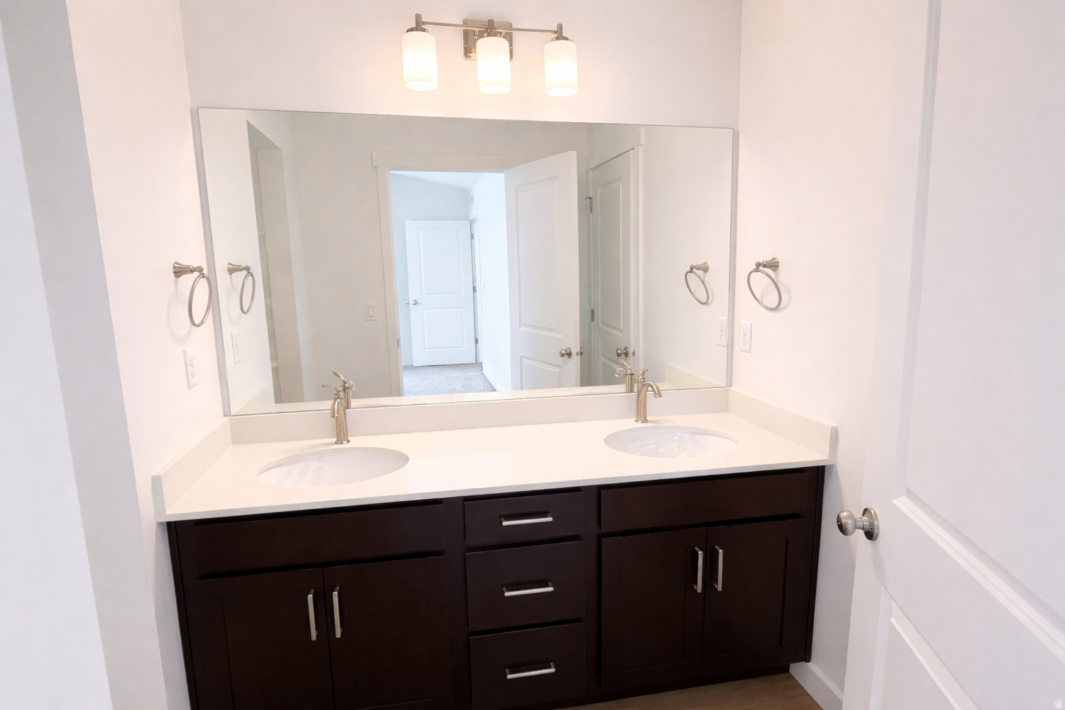 BEACON POINTE - Residential