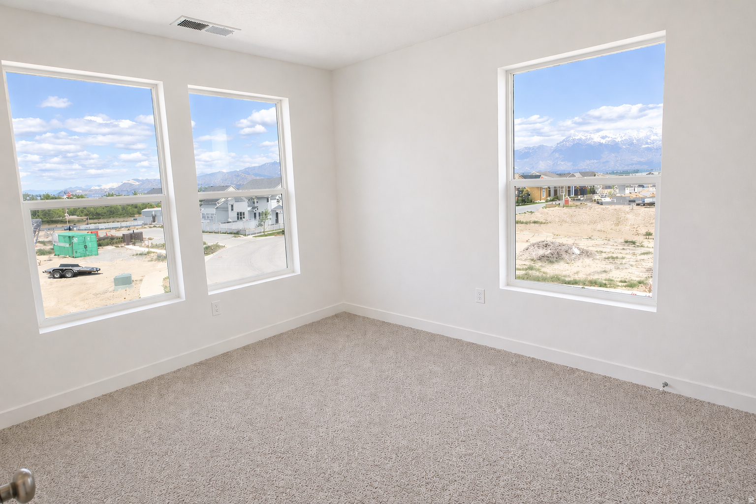 BEACON POINTE - Residential