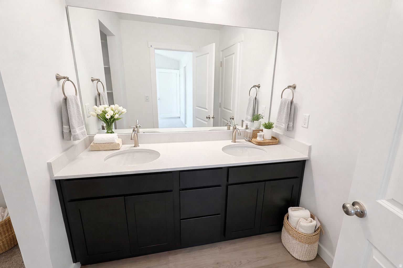 BEACON POINTE - Residential