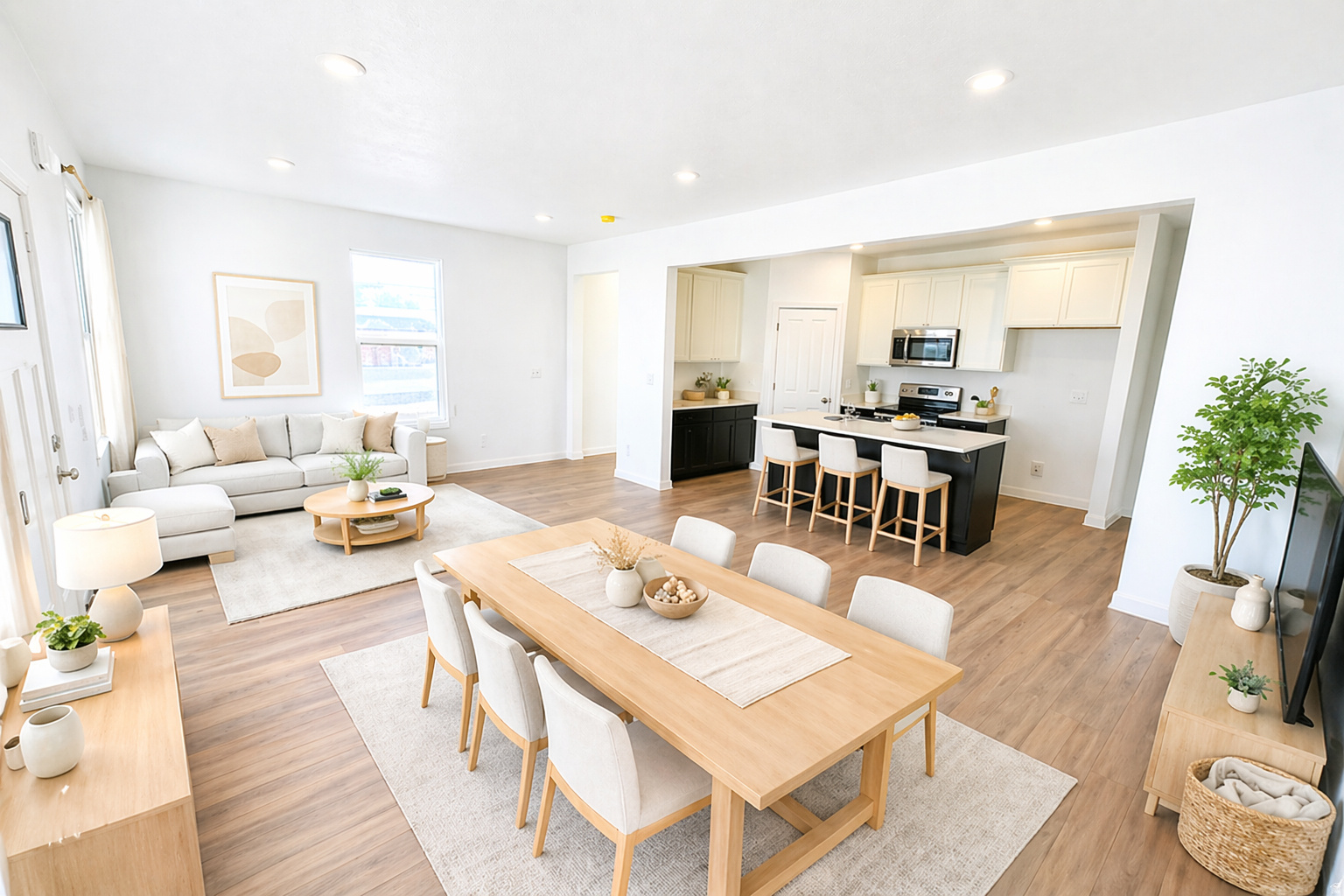 BEACON POINTE - Residential