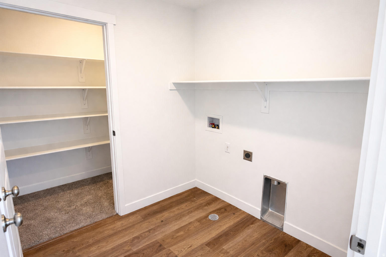 BEACON POINTE - Residential