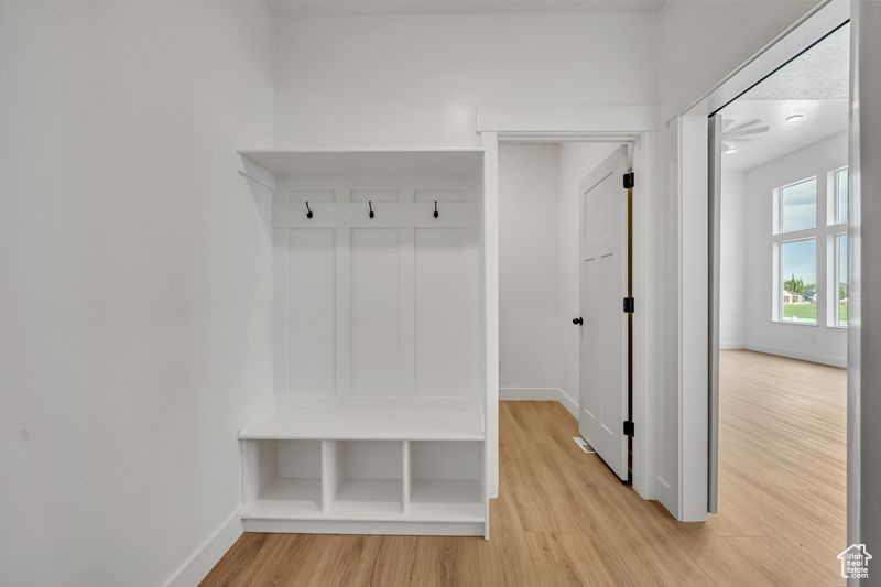 WEST FIELDS - Residential