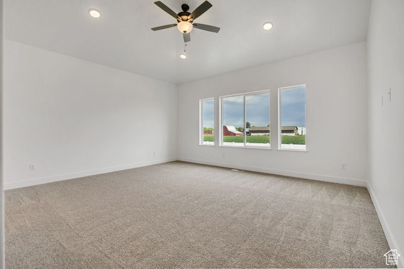 WEST FIELDS - Residential